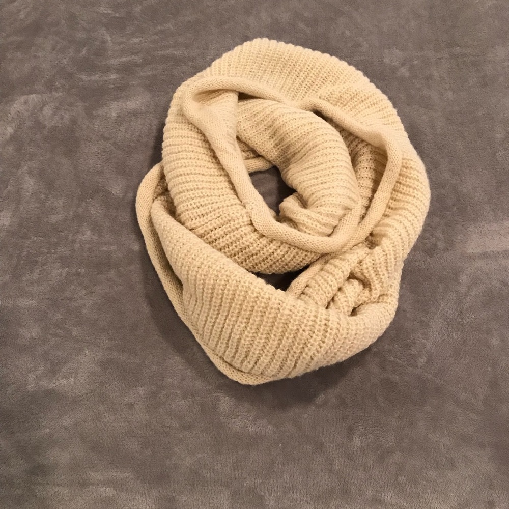 Beige scarf